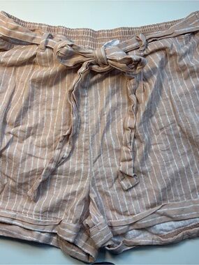 Sienna Sky Pink and White Striped Tie-Front Bermuda Shorts T1